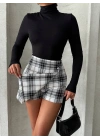 İki düğmeli şort ch kumaş etek ekoseli siyahbeyaz h26414