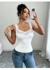 Kadın Askılı V Dantel Yakalı Viskon Bluz