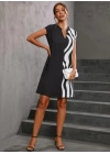 Kadın Dalgıç Kumaş Kısa Kollu V Yaka Tek Taraf Zebra Desen Elbise