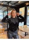 Kadın Uzun Kollu Bisiklet Yaka Yanları Ve Kolları Büzgülü Kadife Bluz