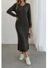 Kadın Uzun Kollu Bisiklet Yaka Yırtmaç Detay Triko Midi Boy Elbise