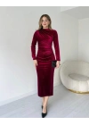Kadın Uzun Kollu Büzgü Detay Kadife Kumaş Midi Boy Elbise