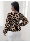 Kadın Uzun Kollu Kruvaze Yakalı Belden Kuşaklı Leopar Desenli Süprem Bluz