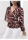 Kadın Uzun Kollu Kruvaze Yakalı Belden Kuşaklı Leopar Desenli Süprem Bluz