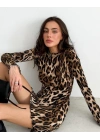 Kadın Uzun Kollu Sırtı Açık Bağlamalı Leopar Desenli Kısa Dalgıç Elbise