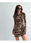 Kadın Uzun Kollu Sırtı Açık Bağlamalı Leopar Desenli Kısa Dalgıç Elbise