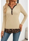 Kadın Uzun Kollu Yakadan Düğmeli Leopar Detaylı Kaşkorse Bluz