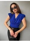 Kadın V Yaka Vatka Detay Kolsuz Dökümlü Bluz