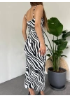 Kadın Zebra Baskılı Omuz Askılı Sırt Dekolteli Yırtmaç Detay Elbise