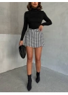 Kapaklı kaşe şort etek siyah beyaz kazayağı h261218