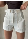 Kemer detaylı gabardin şort krem s25289