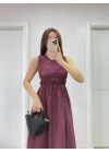 Kolsuz Göğüs Lastıklı Uzun Elbise - Bordo