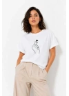 Kore Parmak Kalp Aşk Temalı Minimal Baskılı Tişört Yazlık Kısa Kol T-Shirt  - Beyaz
