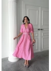 Pembe Işıltılı Kemerli Kruvaze Elbise