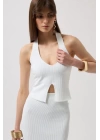V Detay Dokulu Crop Bluz