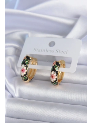 Pirinç Gold Renk Siyah Çiçek İşleme Kadın Küpe