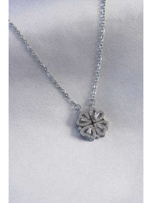 316L Çelik Gümüş Renk Açılır Yonca Model Kadın Kolye