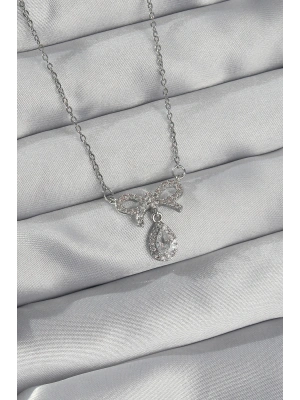 316L Çelik Gümüş Renk Zirkon Taşlı Fiyonk Detay Damla Kolye