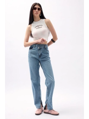 Asimetrik Bel Paça Yırtmaçlı Jean
