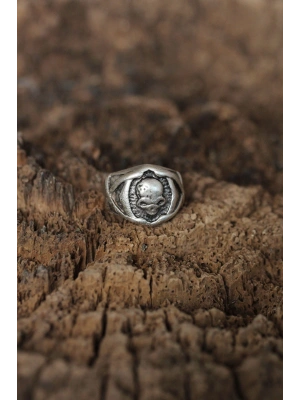 Ayarlanabilir Kuru Kafa Tasarımlı Erkek Yüzük