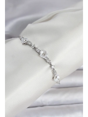 Baget Zirkon Taşlı Çiçek Model Gümüş Renk Asansörlü Kadın Bileklik