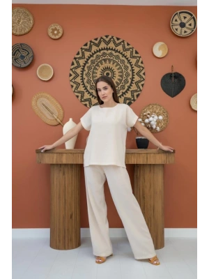 Bej T-Shirt Ve Pantolon Takım