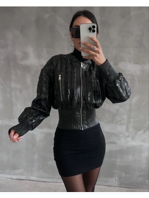 Beli büzgülü crop deri ceket siyah