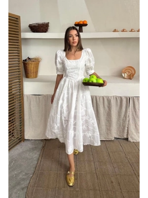 Beyaz Balon Kollu Brode Elbise