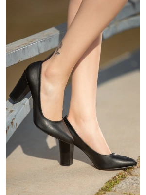 Giort Siyah Cilt Topuklu Ayakkabı