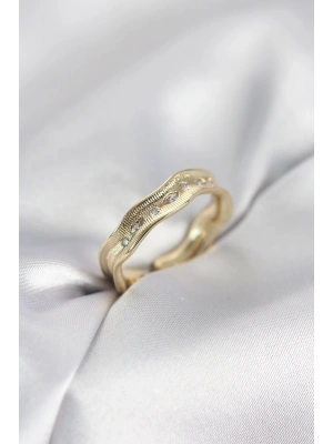 Gold Renk Su Damlası Model Zirkon Taşlı Kadın Yüzük