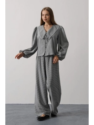 İşlemeli Bebe Yakalı Pantolon Takım - Siyah