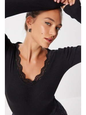 Kadın Dantel Detay V Yaka Kaskorse Kumaş Bluz