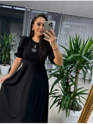 Kadın Kısa Kollu Bisiklet Yaka Fiyonk Broşlu Midi Janjan Krep Elbise