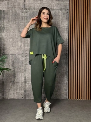 Kadın Kısa Kollu Bisiklet Yaka Viskon Iki Iplik Bluz Ve Pantolon Ikili Takım