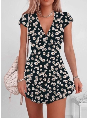 Kadın Kısa Kollu Kruvaze Yaka Papatya Baskılı Krep Elbise