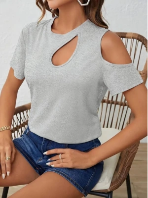 Kadın Kısa Kollu Tek Omuzu Açık Damla Detaylı Viskon Bluz