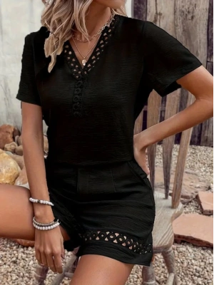 Kadın Kısa Kollu V Yakalı Dantel Detaylı Bürümcük Bluz Ve Short Ikili Takım