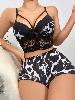 Kadın Siyah Leopar desenli Dantel detaylı Şortlu Gecelik Pijama Takımı 5055