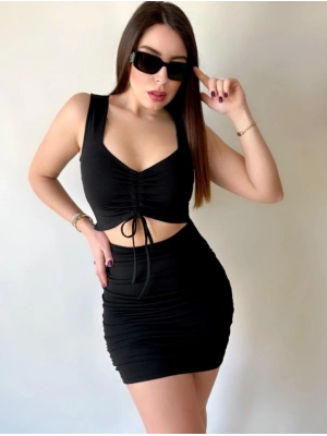 Kadın Omuz Askılı Armut Yaka Büzgü Ve Göbek Dekolteli Mini Elbise