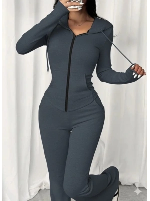 Kadın Uzun Kollu Kapşonlu Bağcıklı önü Fermuarlı Viskon Iki Iplik Bluz Ve Pantolon Ikili Takım