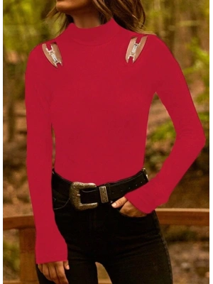 Kadın Uzun Kollu Omuz Dekolte Ve Aksesuar Detay Viskon Bluz