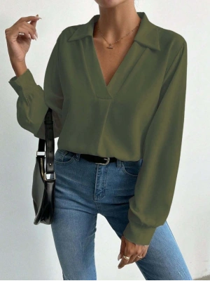 Kadın V Yaka Uzun Kollu Mosskrep Kumaş Bluz