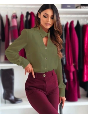 Kadın Viskon Kumaş V Yaka Dekolte Ve Metal Düğme Detaylı Gömlek