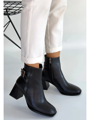 Kanda Siyah Cilt Topuklu Bot