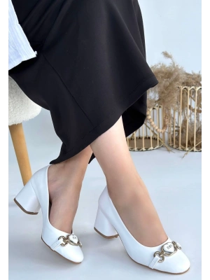 Lucky Beyaz Cilt Topuklu Ayakkabı