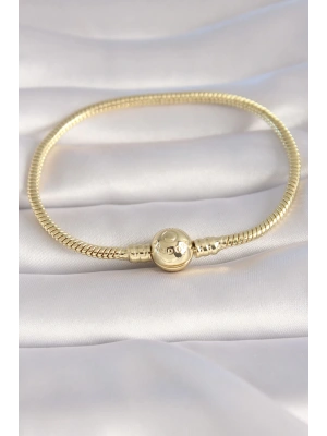 Pirinç Gold Renk İşleme Detay Charm Model Kadın Bileklik