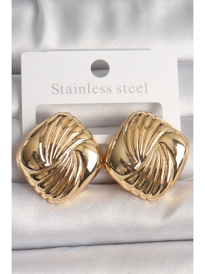 Pirinç Gold Renk İşlemeli Kare Model Kadın Küpe