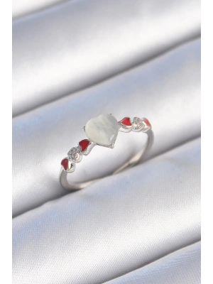 Pirinç Gümüş Renk Beyaz Mineli Kalp Model Zirkon Taş Detaylı Kadın Yüzük