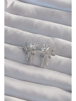 Pirinç Gümüş Renk Kare Zirkon Taşlı Fiyonk Küpe