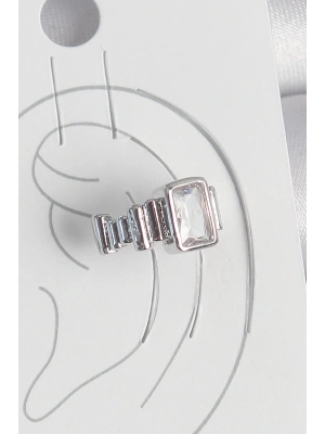 Pirinç Gümüş Renk Kare Zirkon Taşlı Kadın Kıkırdak Model Küpe